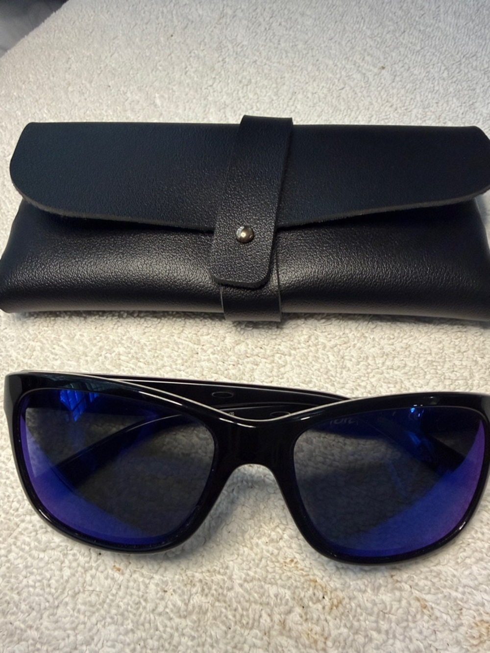 Oakley Forehand Sport Black Sunglasses USA Assembled Red O Blue Mirrored Lenses